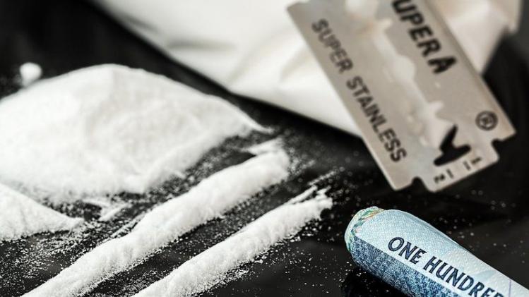 drugs-908533_1280
